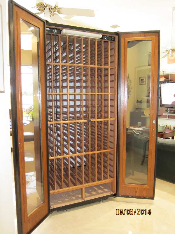 Vinotheque Gold QT500 Wine Cellar For Sale