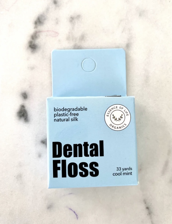 Silk Dental Floss Turtle Green Refillery