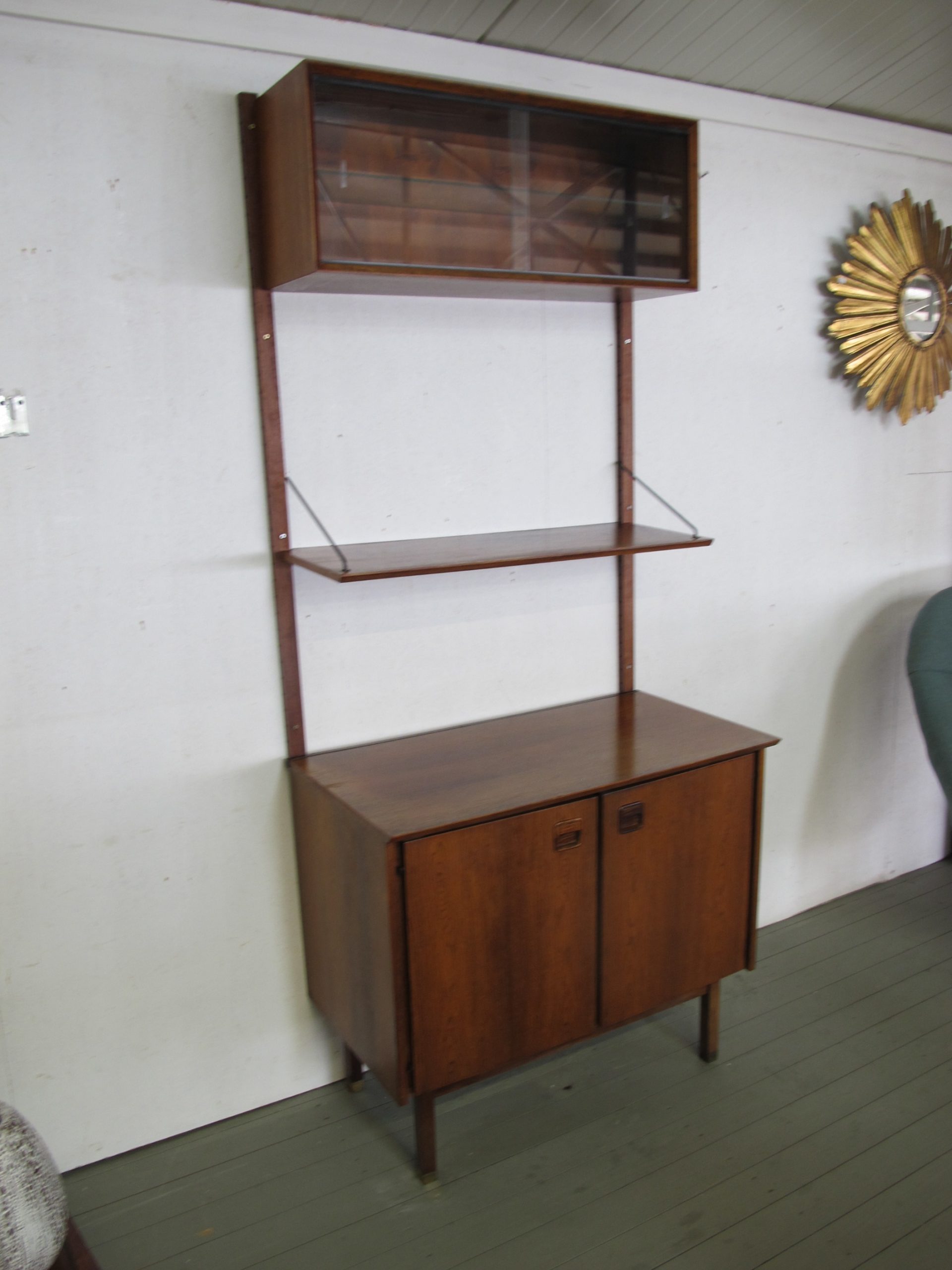 Tweedehands Dressoirs / Wandmeubels Artikelen - Tussen Cor & Kitsch