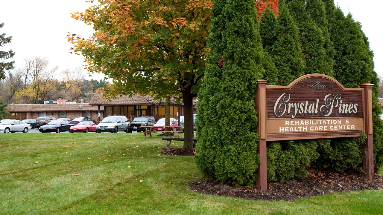 Crystal Pines Senior Rehabilitation in Crystal Lake, IL Tutera