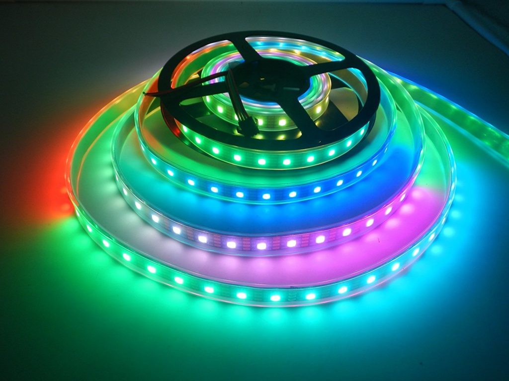 Raspberry Pi APA102 LED Strip (RGB) per Python steuern