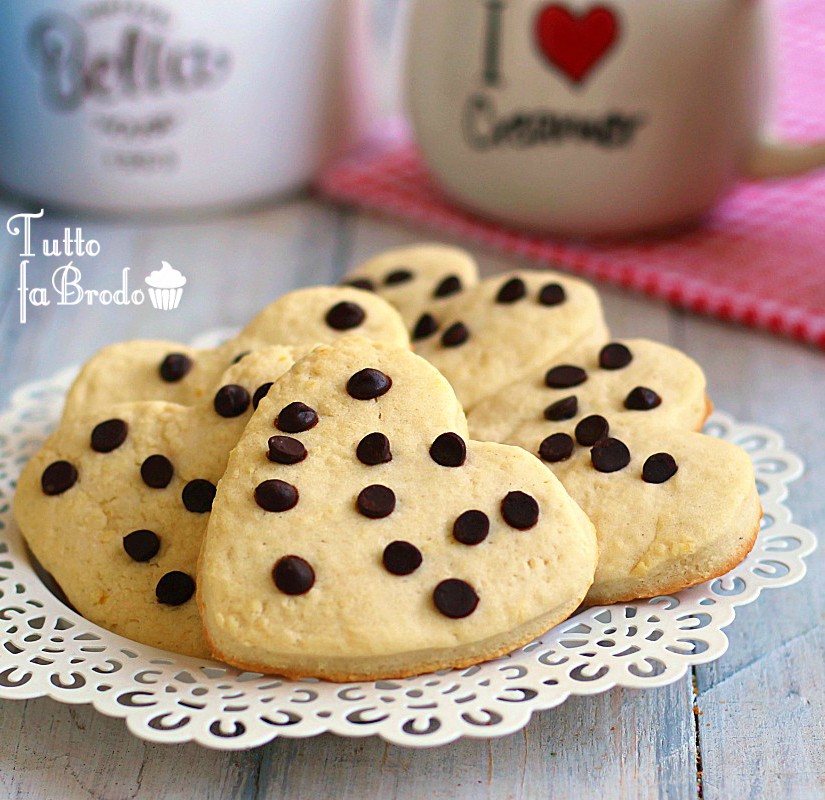 Biscotti Cuore Con Gocce Di Cioccolato Tutto Fa Brodo In Cucina