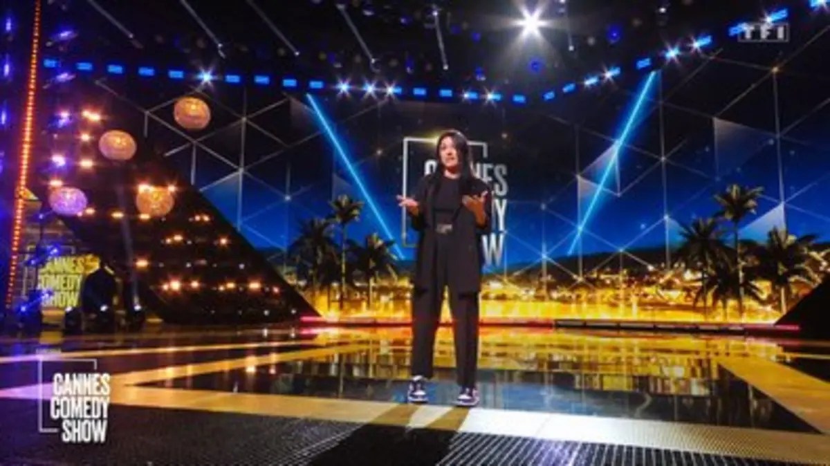 Replay Cannes Comedy Show du 08/12/2023 Cannes Comedy Show Elena