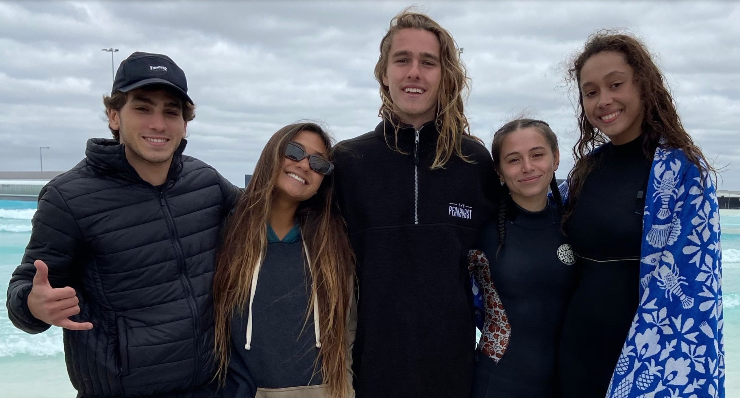 Netflix Australia commissions new teen surf drama SURVIVING SUMMER TV