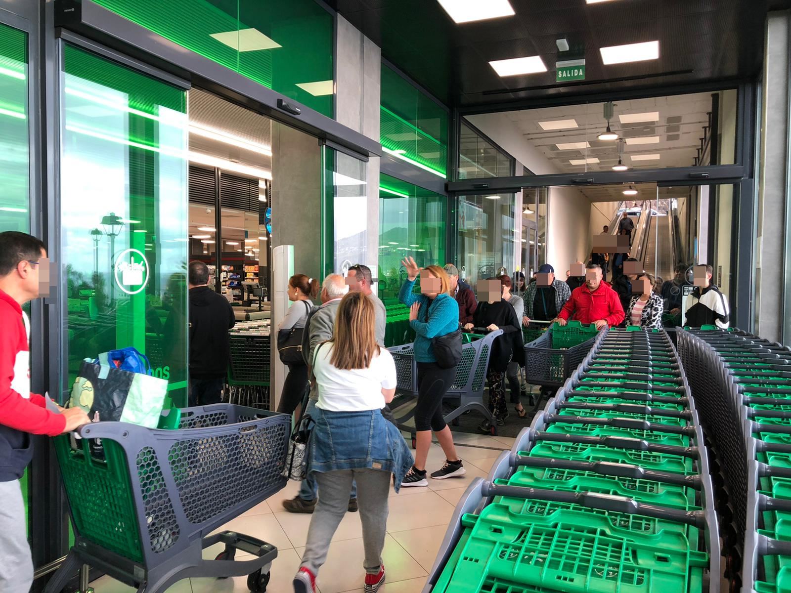 Coronavirus en La Palma se vacían supermercados, pero no se cumple con
