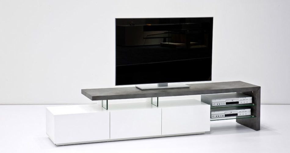 Best Flat Screen TV Reviews 2021 • Top 3 Revealed (Updated)