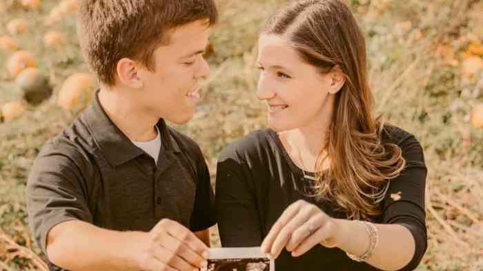 Five Things You Didn’t Know about Tori Roloff - TVovermind Tori roloff net worth