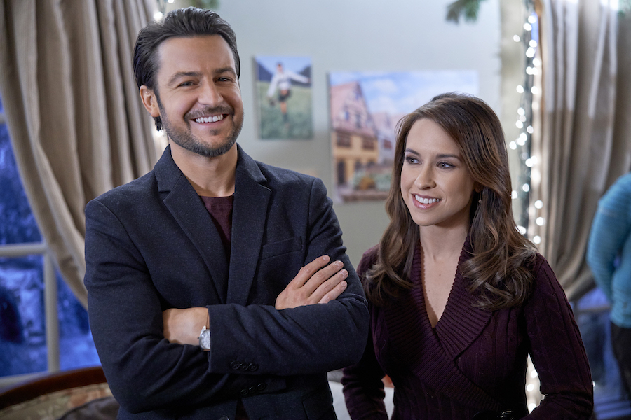 Hallmark's Summer Nights Schedule Includes Lacey, Tyler Reunion!