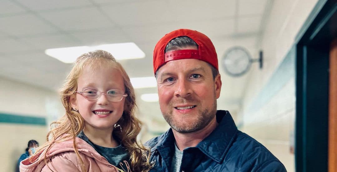 Uncle Dale Mills & Hazel Busby Serve Up Fresh Dazel Snapshot