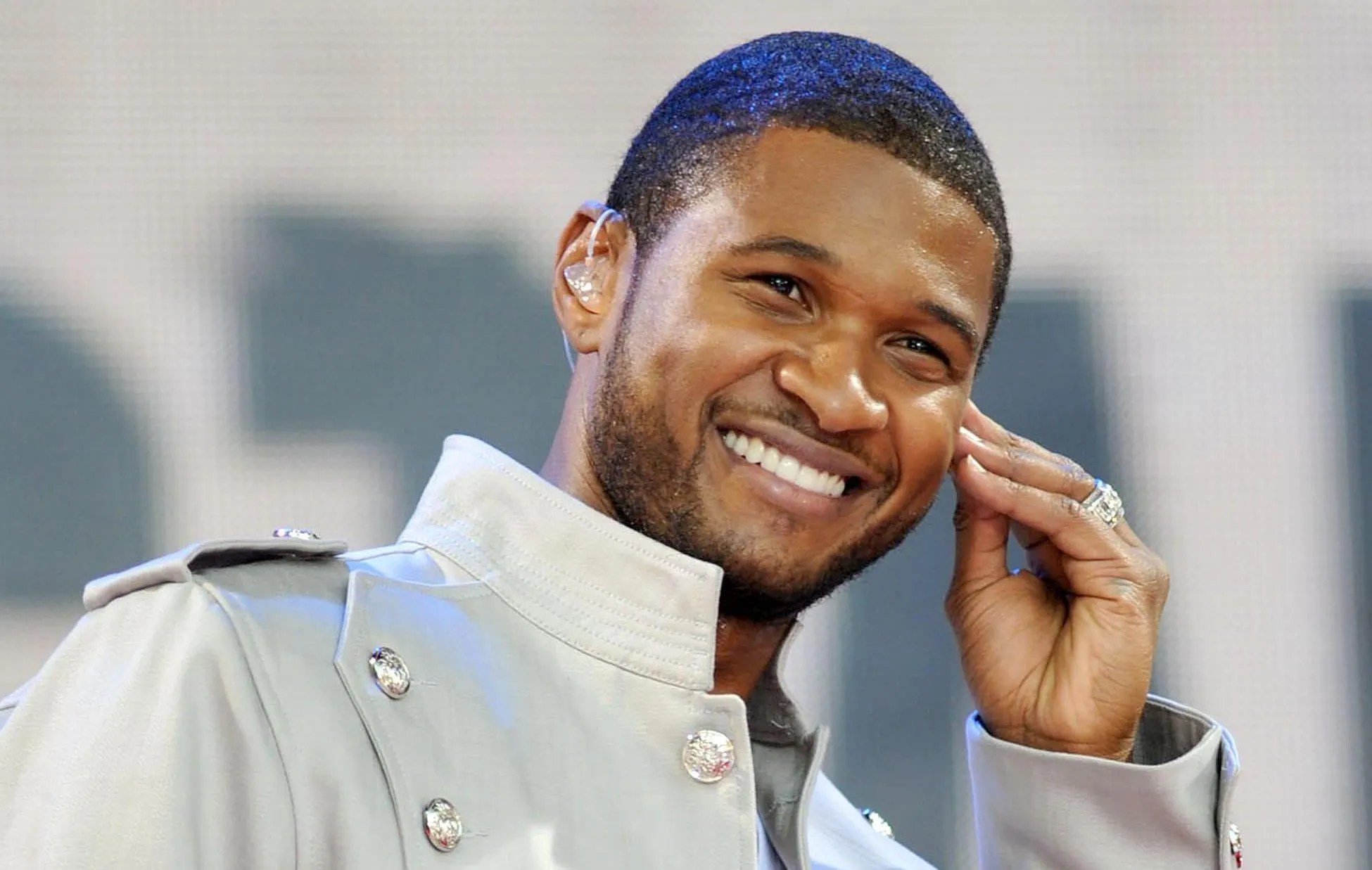 Usher Wife To Be Jennifer Goicoechea, Family And Net Worth(023)