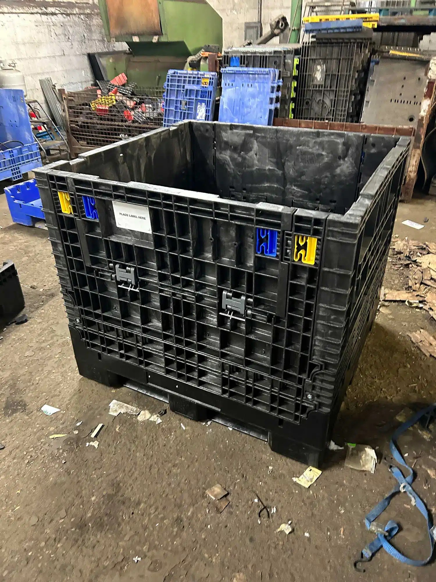 (Dec. 2023) Used Clean, Like New 48 x 45 x 42 Plastic Bulk Shipping