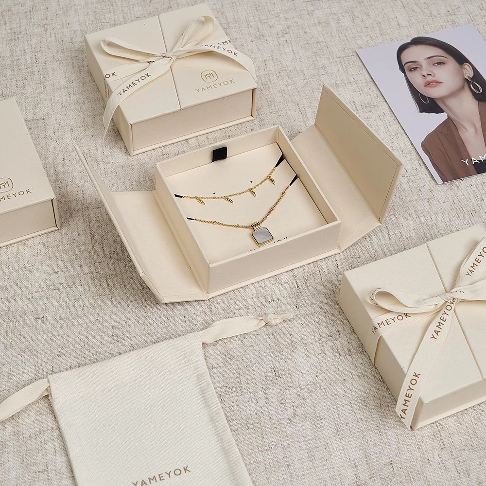 Luxury Double Door Jewelry Box with Ribbon twpackage