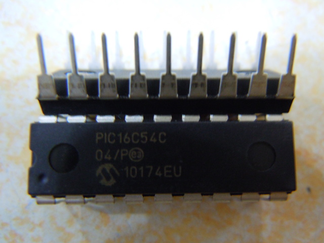 Craft UK 8x8 Cards &amp; Envelopes White Card Blanks