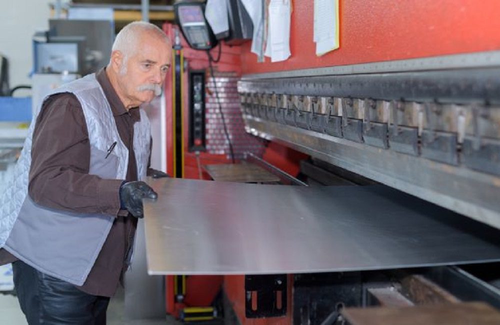 7 Ways Your Business Can Benefit from Sheet Metal Fabrication Services