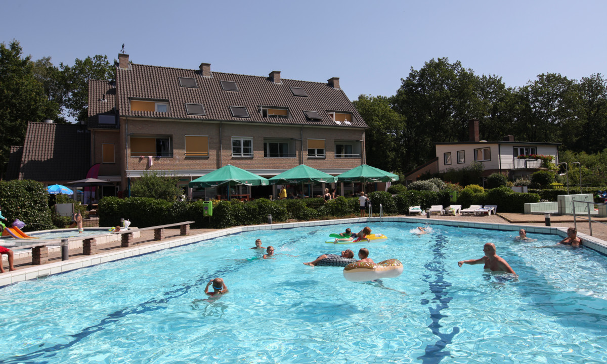 Web de mooiste campings met zwembad. Web voor een vakantie in utrecht ben je bij succes holidayparcs op de juiste plek. Camping Vakantiepark Bonte Vlucht Go4Holiday Meeste keus, scherpste