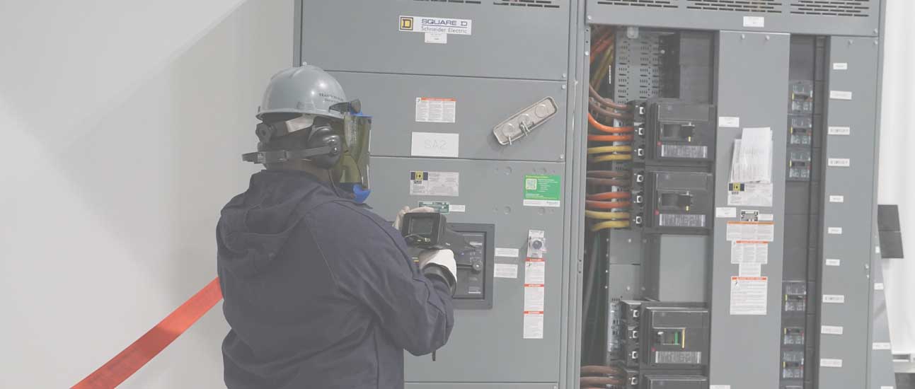 Medium and High Voltage Distribution, Switchgear & Circuit Breakers