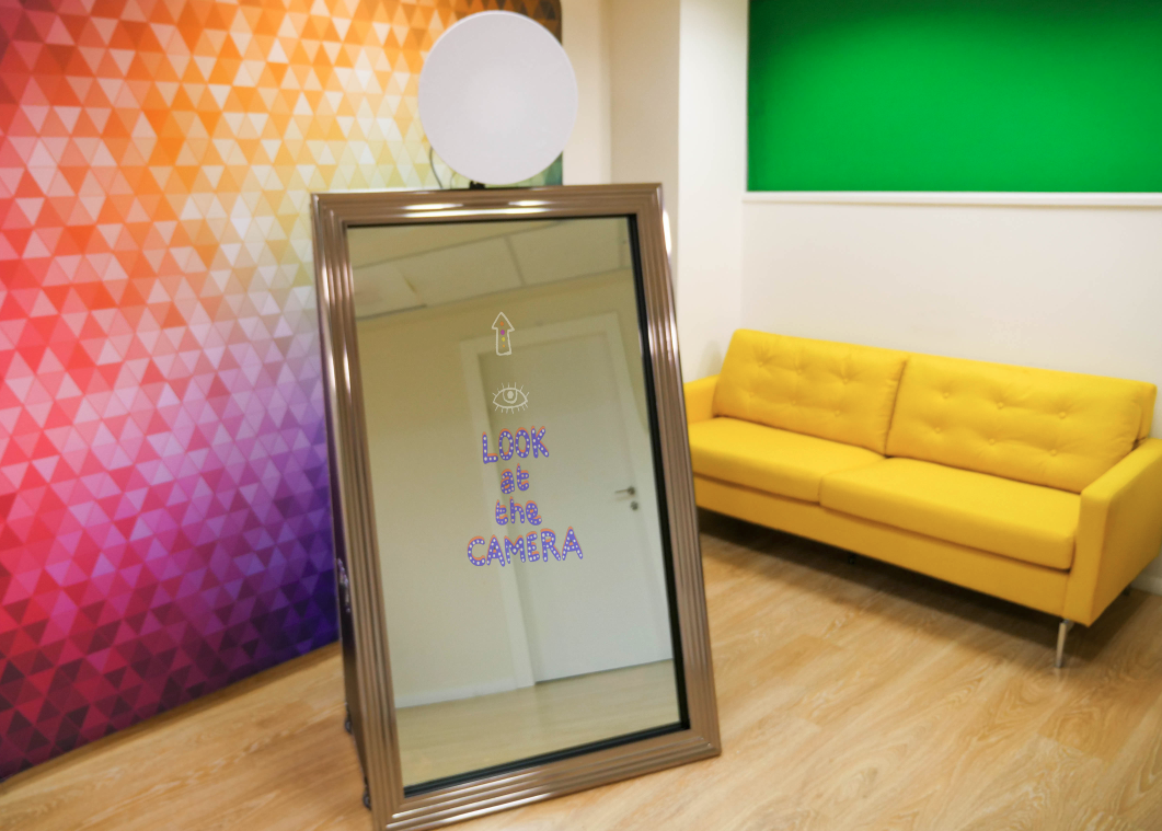 Mirror Me Photo Booth Edmonton, AB Twilite Music Services