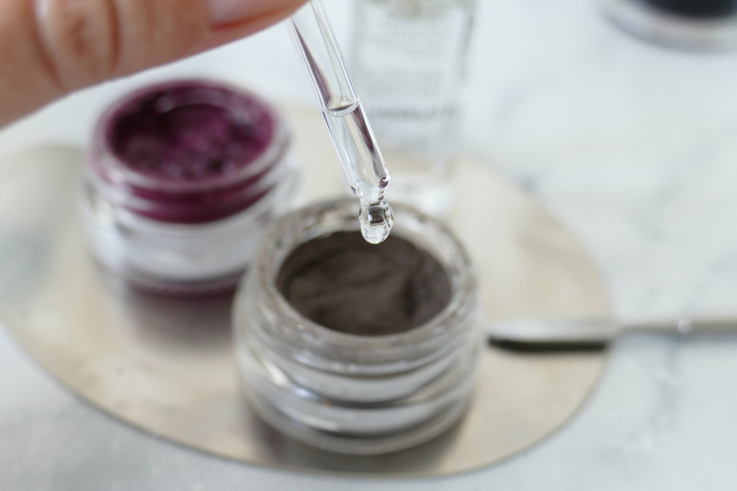 Don't bin it how to revive driedout products with Inglot Duraline