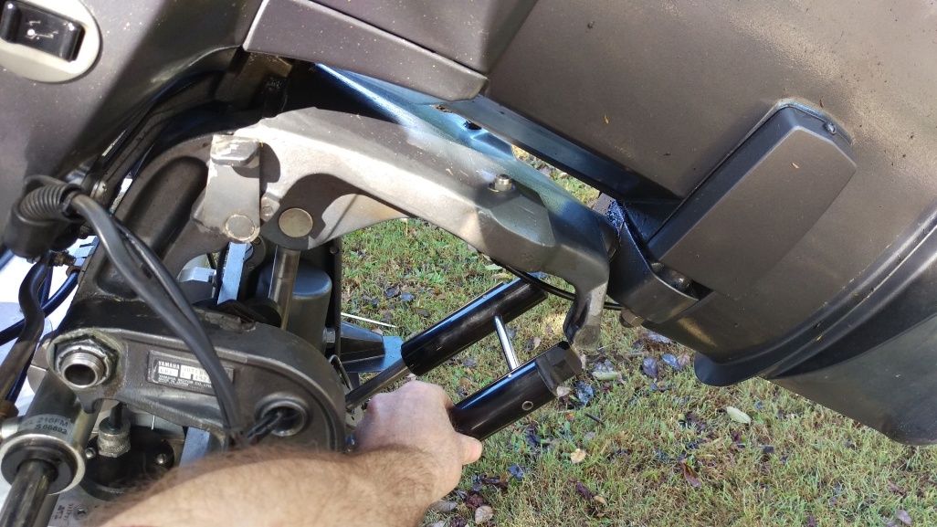 OUTBOARD SUPPORT BRACKET