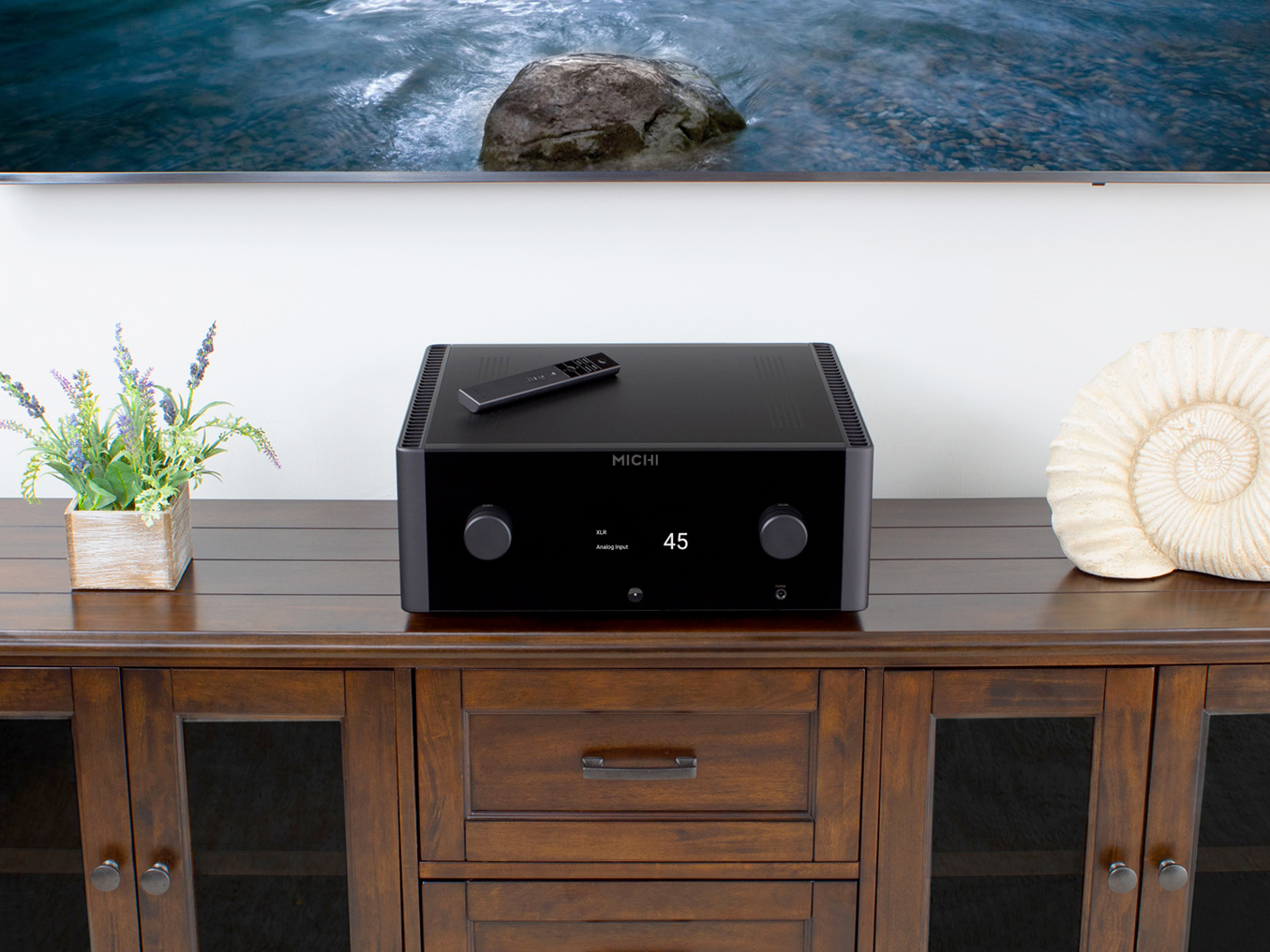 Rotel's New Michi X5 Integrated Amplifier - Twittering Machines