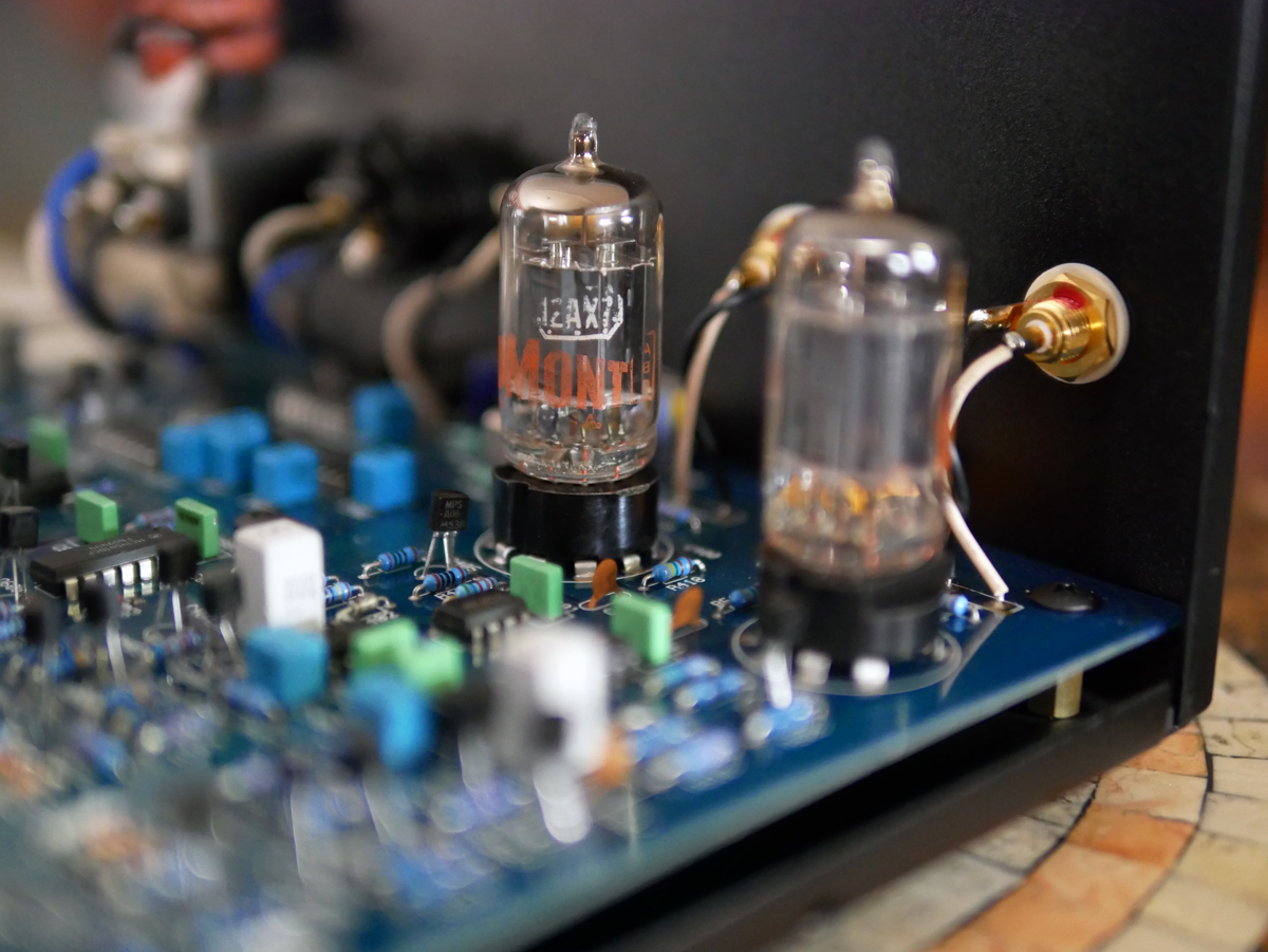 The CAL Labs Alpha A Tube DAC For The Ages? Twittering Machines