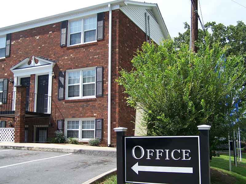 Two Bridges Asset Management Addison Townhomes