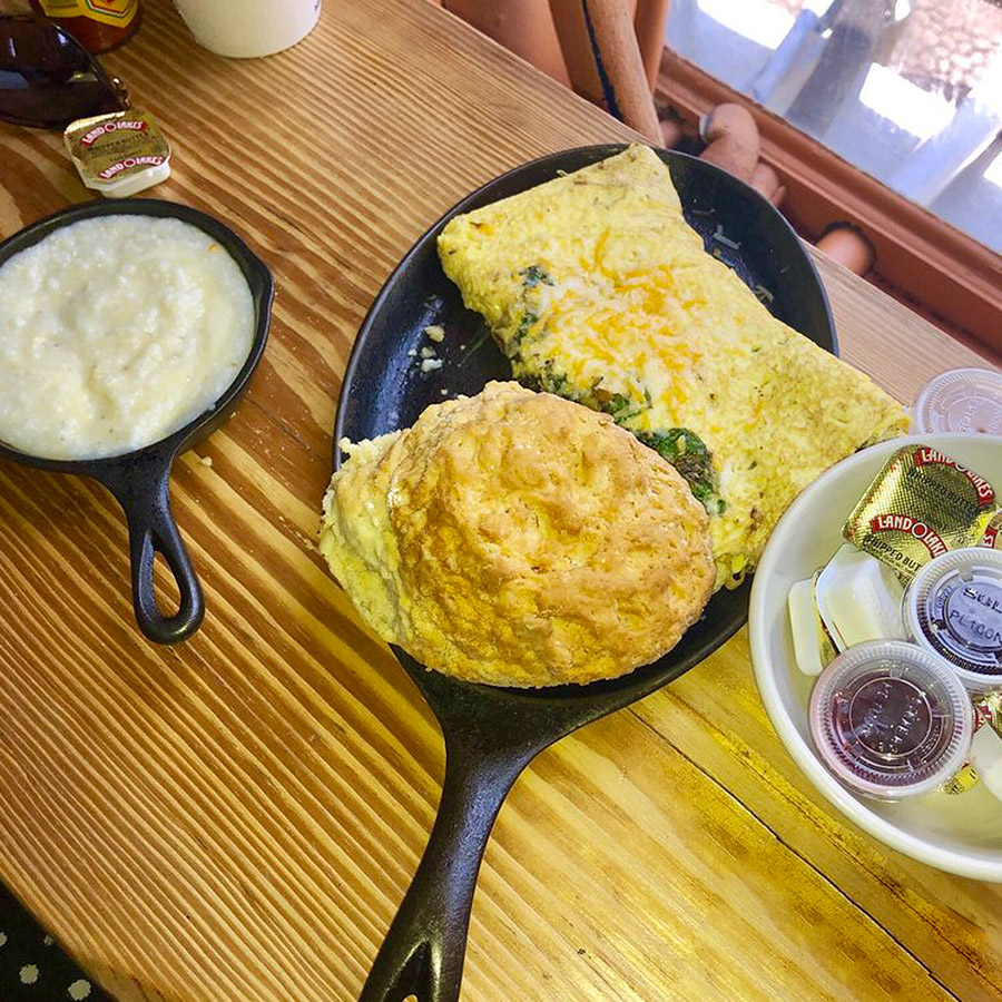Build Your Own Omelet Two Cracked Eggs Cafe