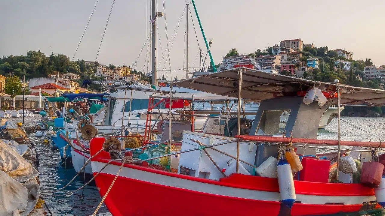 The Best Beach Towns In Greece Two Get Lost