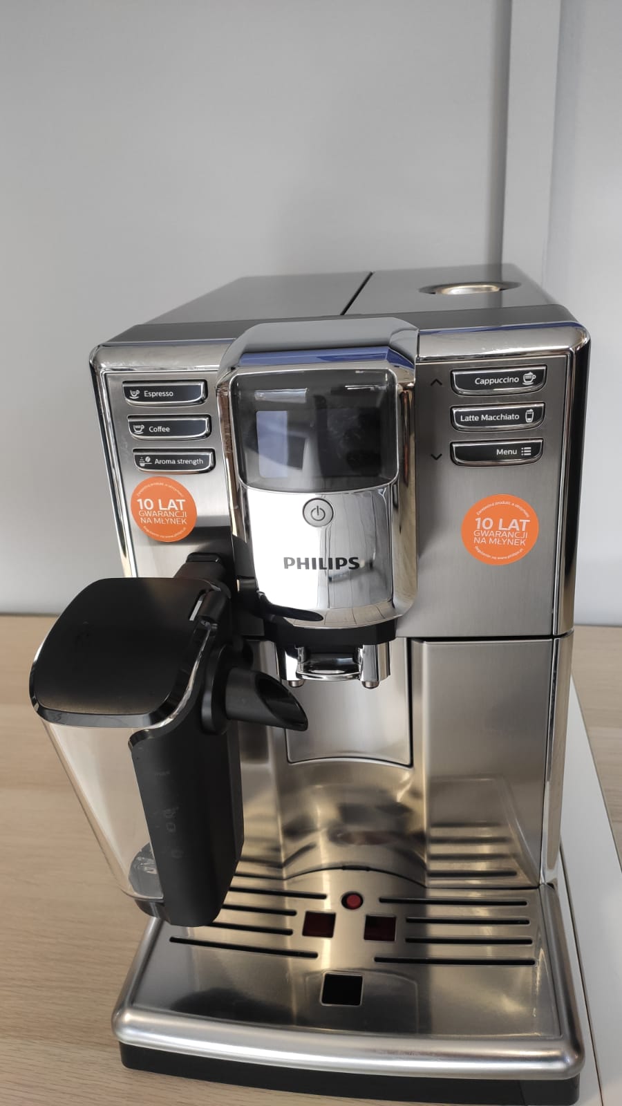 Ekspres Philips Series 5000 LatteGo EP5335/10 używany f4 TwójEkspres.pl