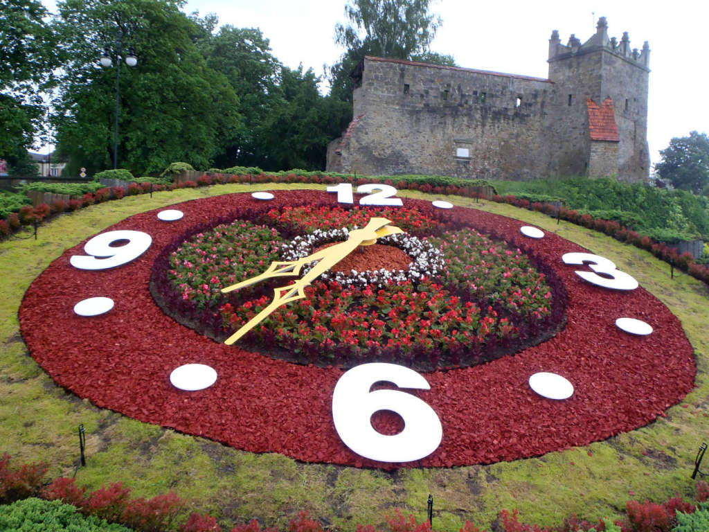 Zegar kwiatowy ma nowy wygląd Twój Sącz