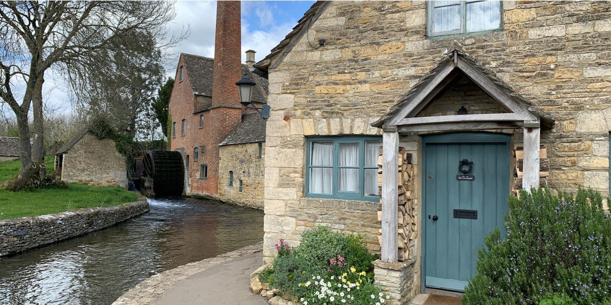  7 Incredible Cotswolds Towns & Villages To Visit Over A Weekend (23