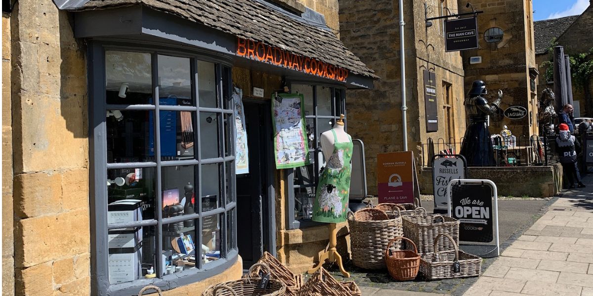  7 Incredible Cotswolds Towns & Villages To Visit Over A Weekend (23