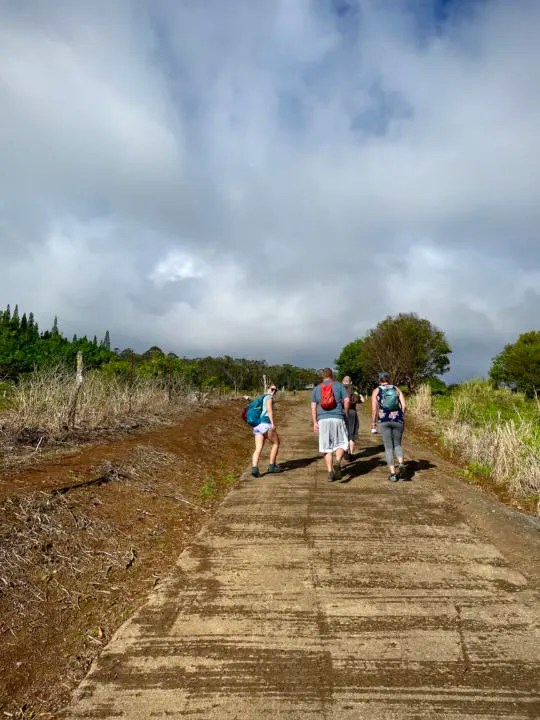 Waihee Ridge Trail Ridgeline Hike In Maui Two Roaming Souls