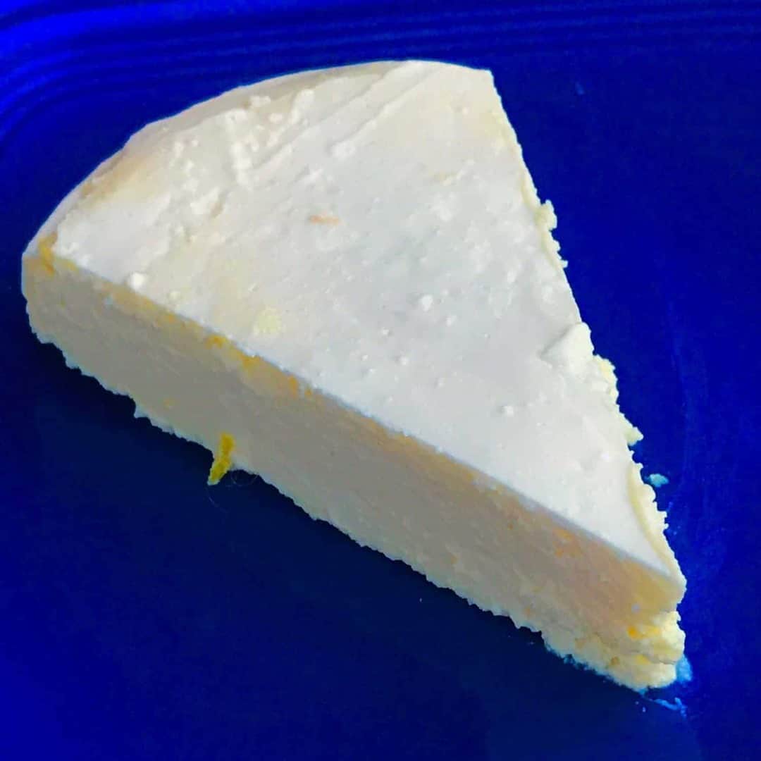 Instant Pot Keto Ricotta Lemon Cheesecake Two Sleevers