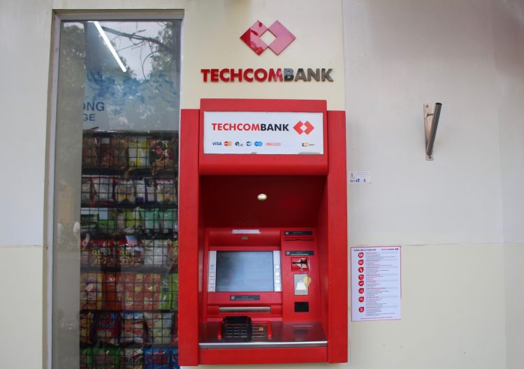 7 ATMs in Vietnam: Which is the best to use? - Two Souls One Path