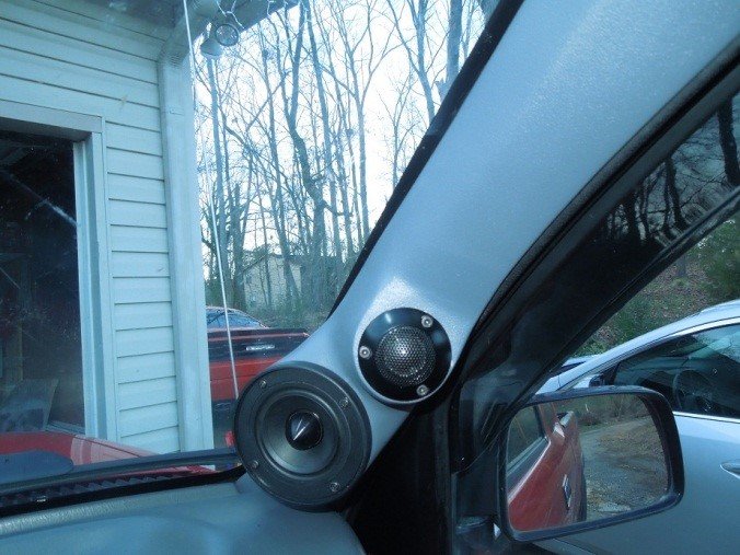 Alpine vs Kicker vs JL Audio World