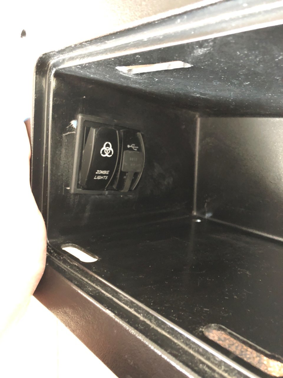Power outlets inside cab of 2018 World