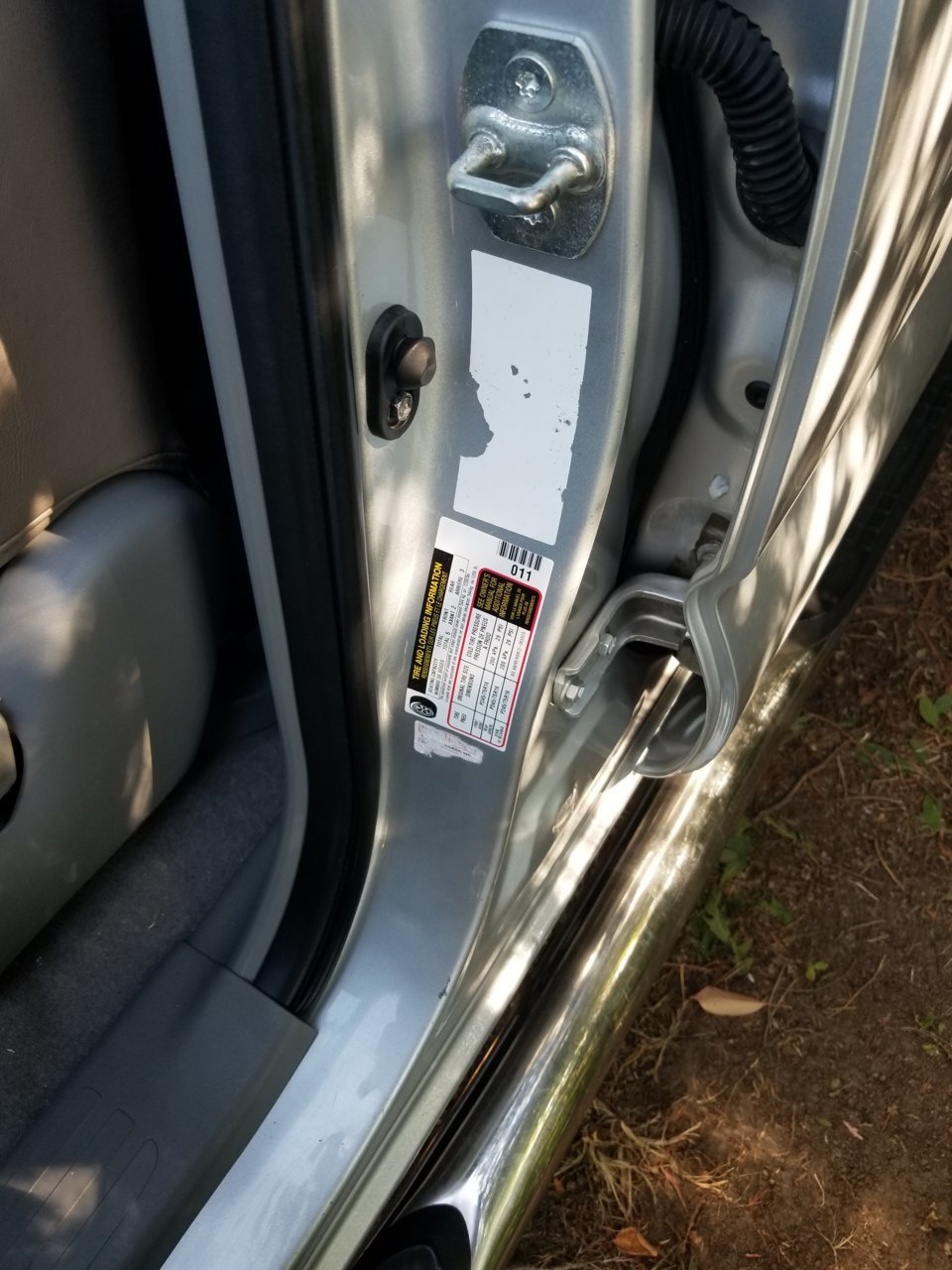 Door jamb vin sticker missing World