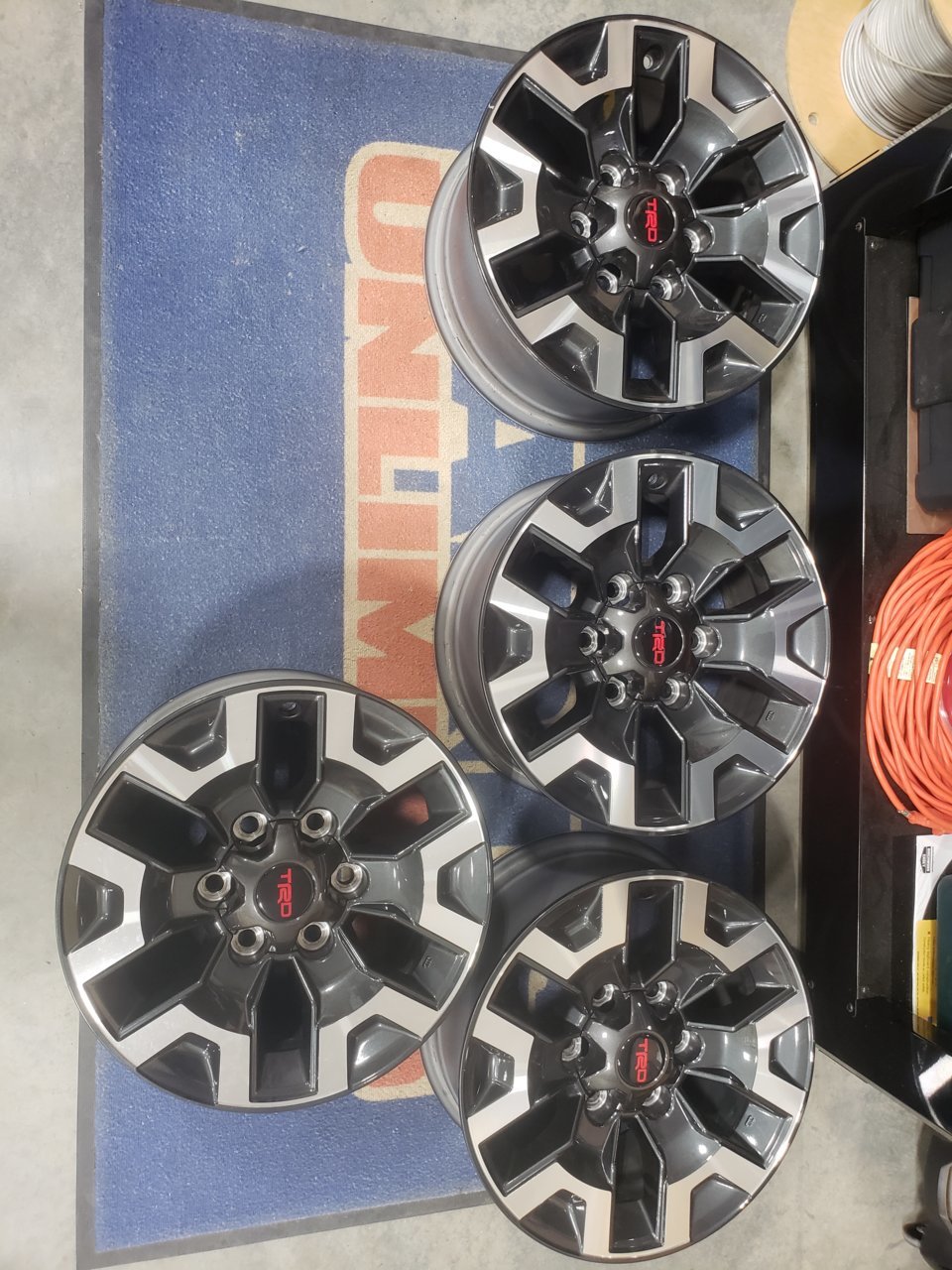 SOLD 3rd gen OEM wheels, Spidertrax wheel spacers, black oem style lug