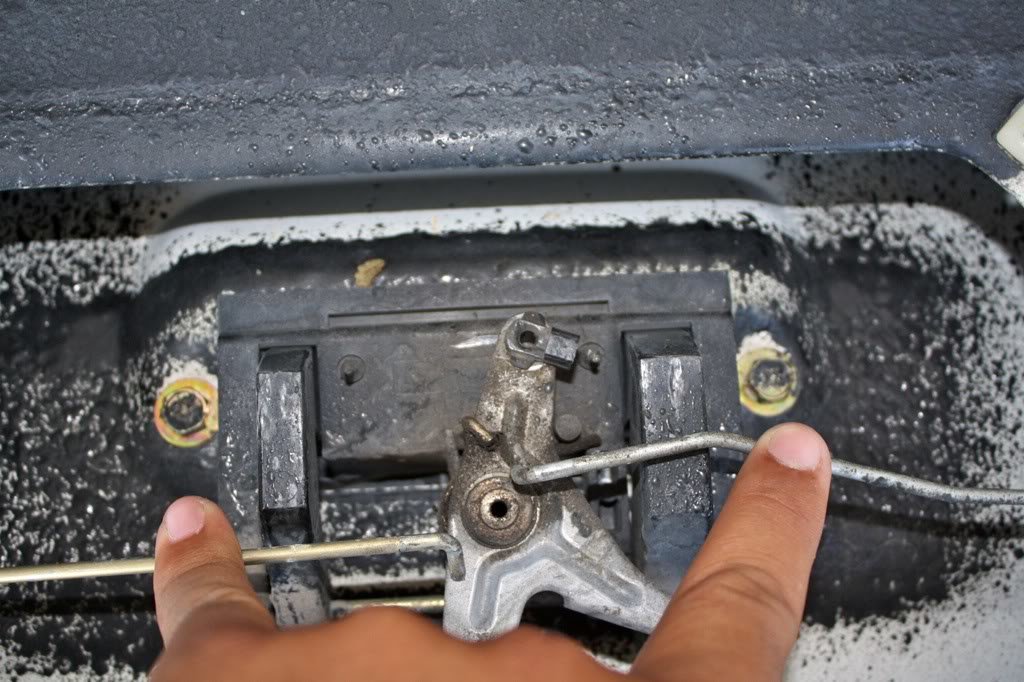 1st Gen Pop & Lock Tailgate Lock Install World