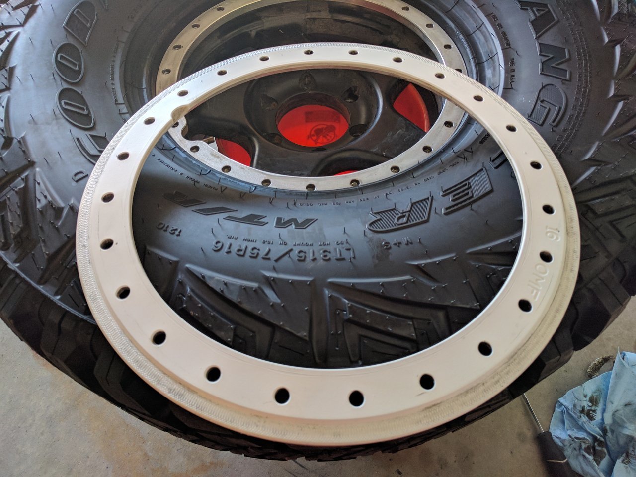 SCS/OMF Beadlock Tire Swap [PIC HEAVY] World