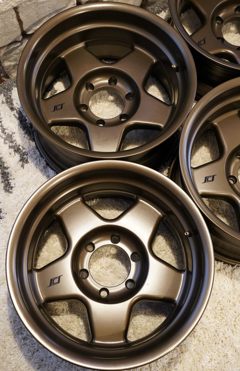 SCS F5 17x9 38mm x5 Dark Bronze + Lug Nuts World