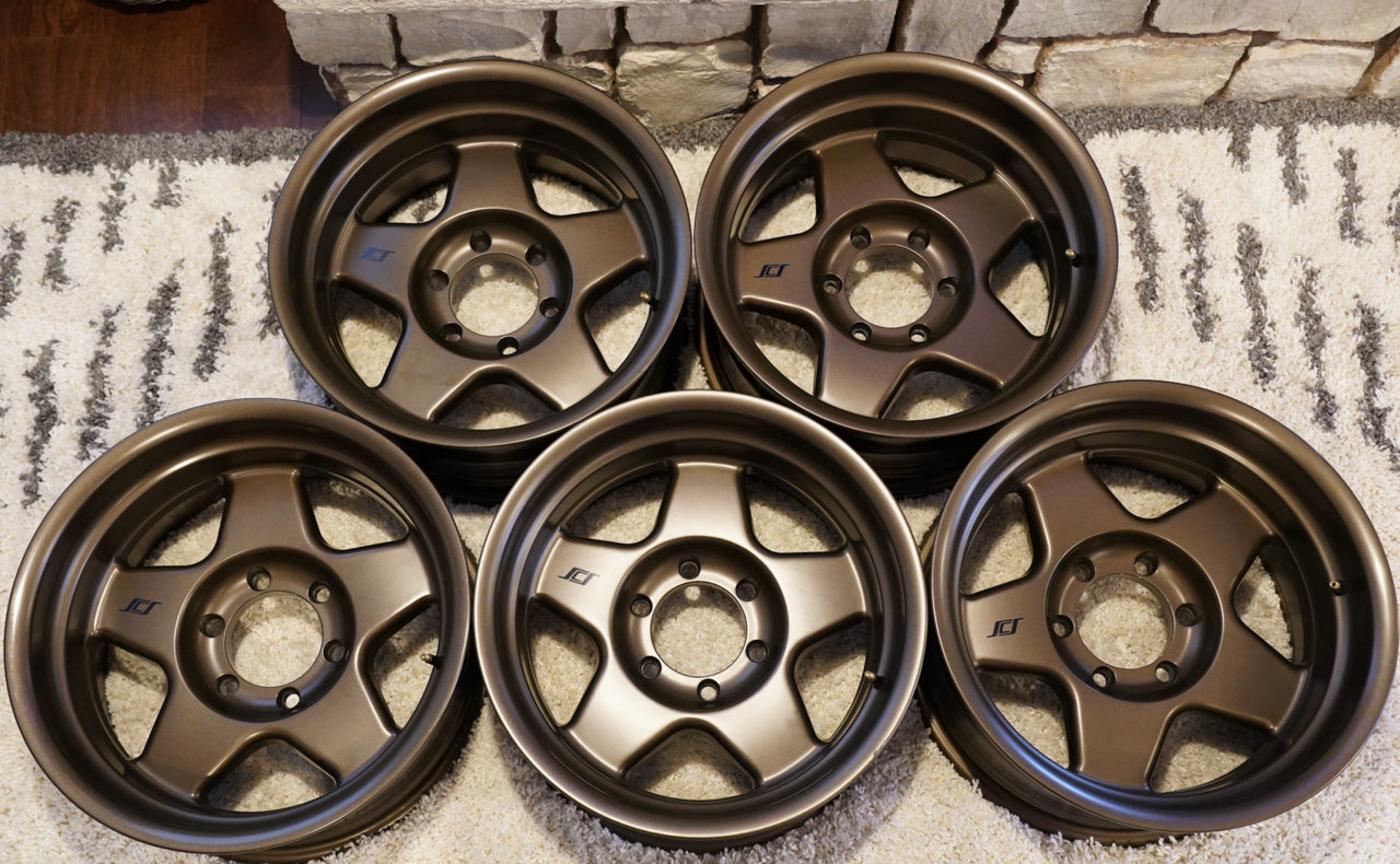 SCS F5 17x9 38mm x5 Dark Bronze + Lug Nuts World