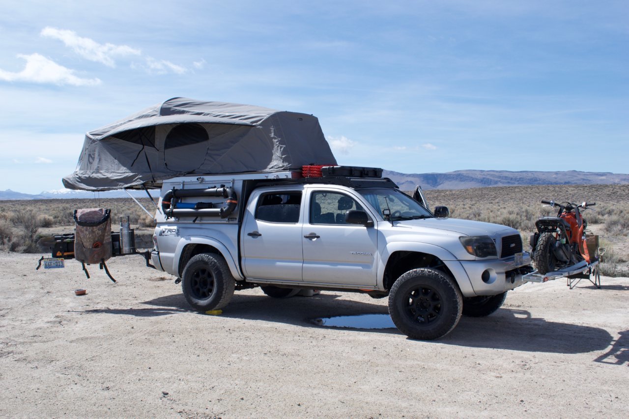 Rack mounted water tank World