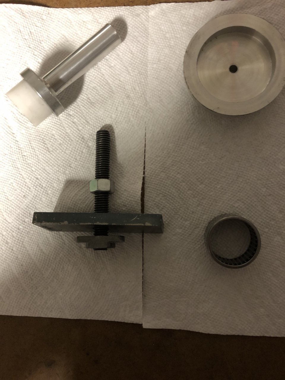 Needle bearing World