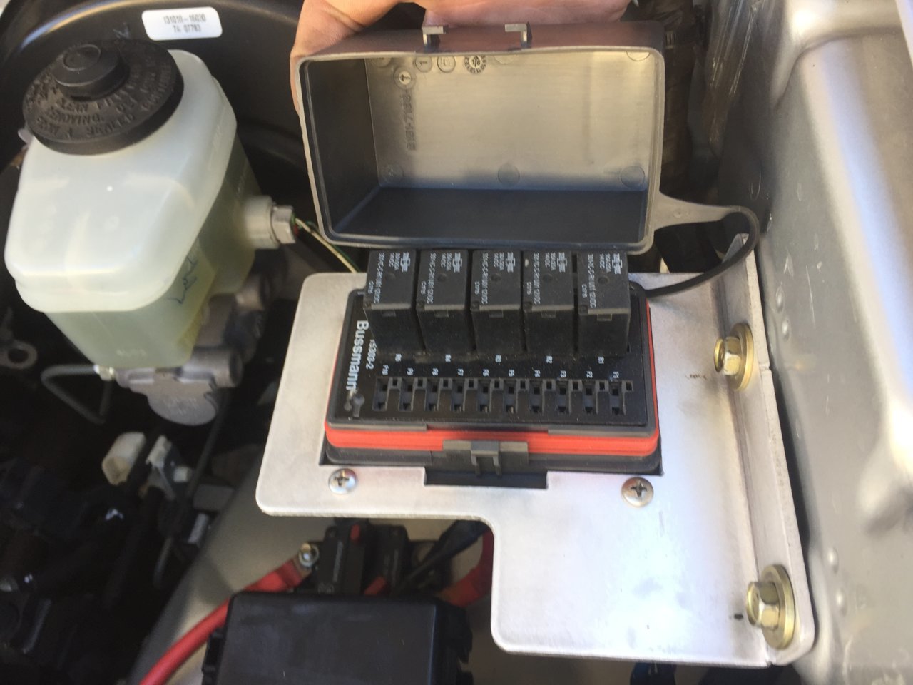 bussman fuse box mount World