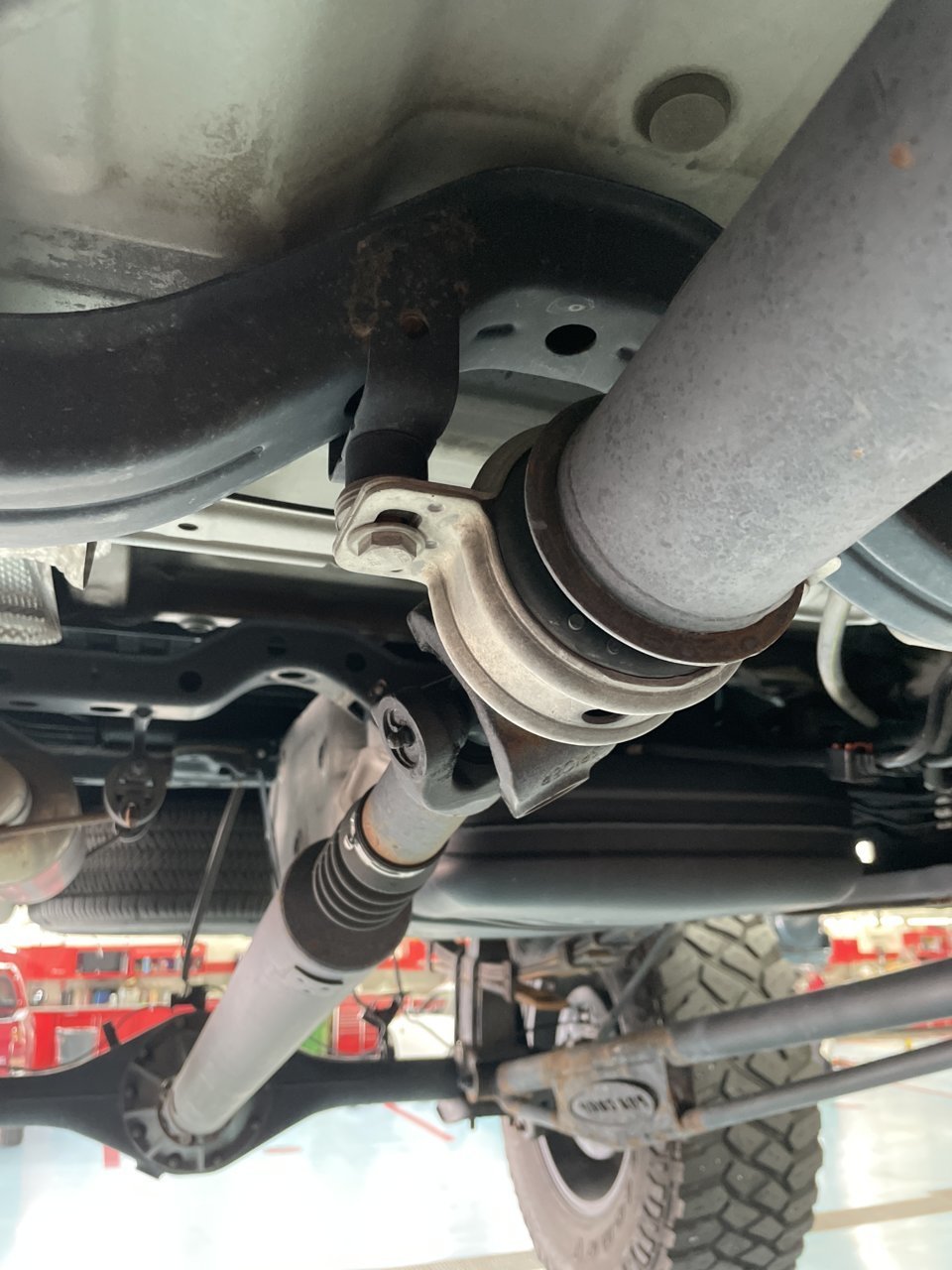 Cracked Driveshaft Yoke and Transmission Fluid Leaking Page 2