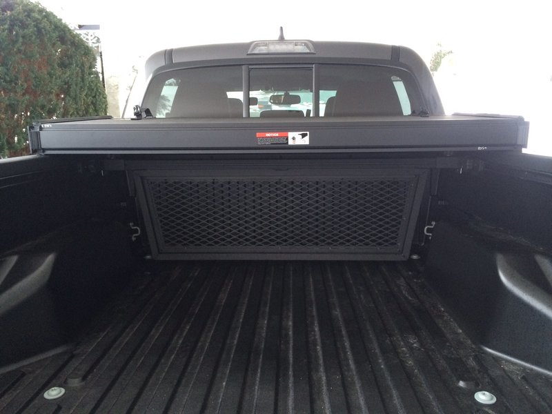 Tonneau cover & Bed divider? World