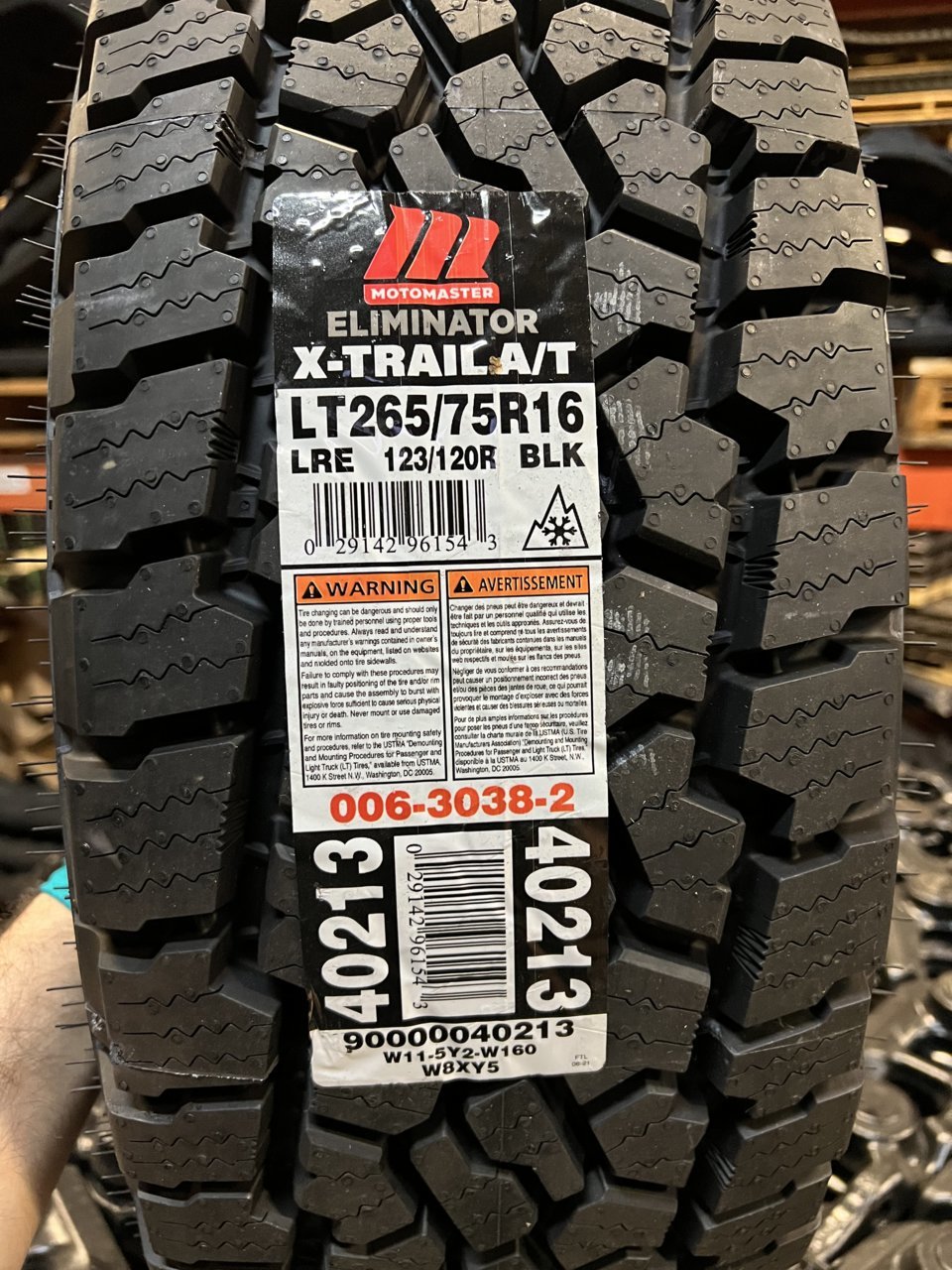 Motomaster Eliminator XTrail A/T (Review) World