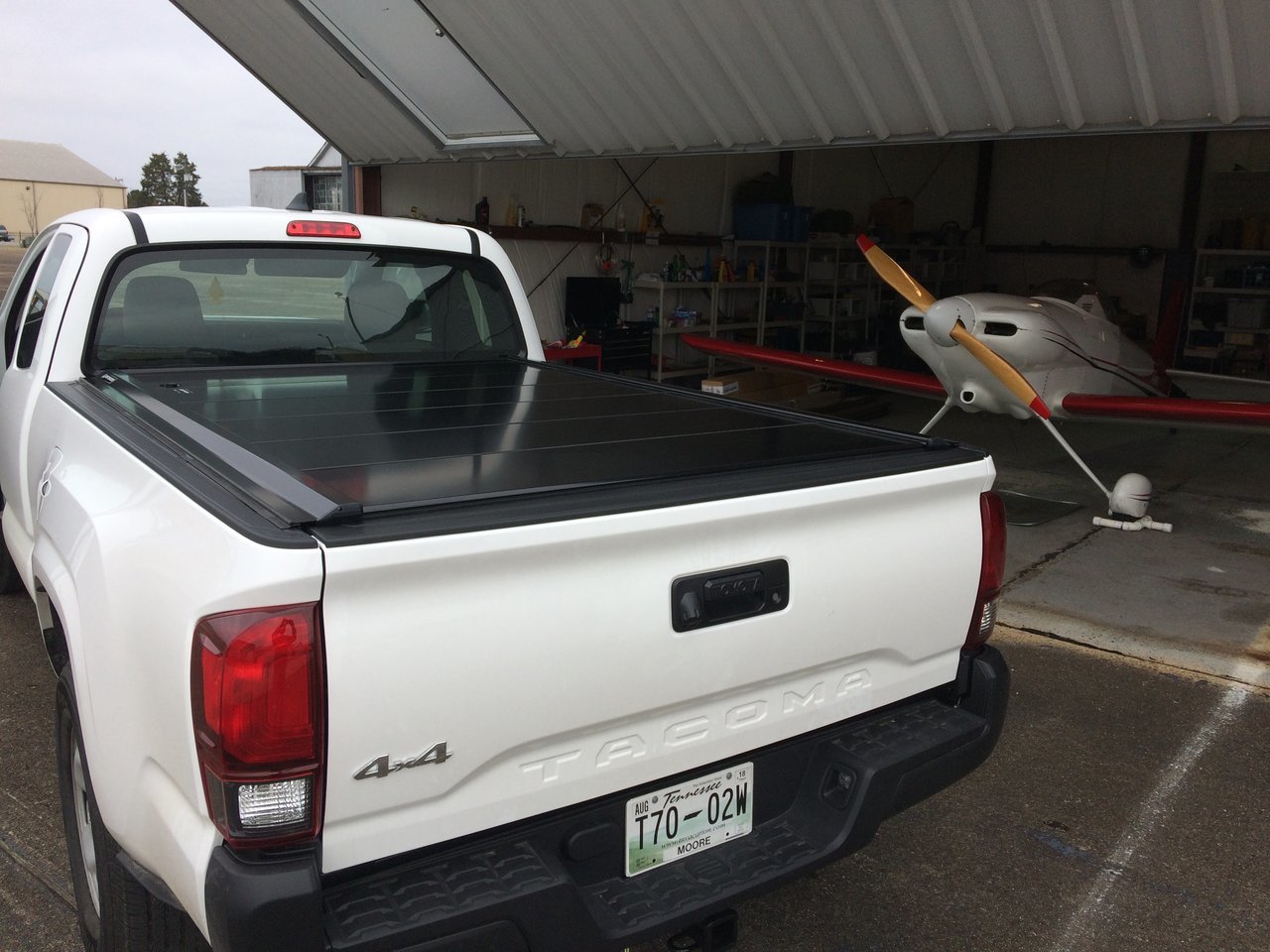 Just installed Peragon aluminum bed cover World